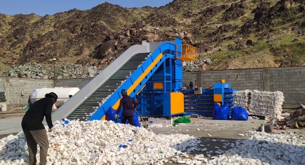 150T Horizontal waste paper plastic cardboard baler